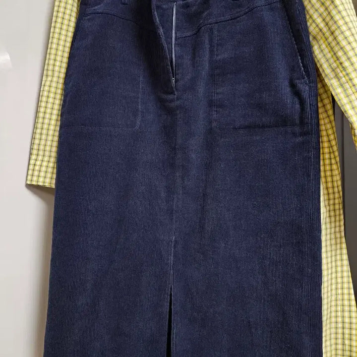 [BUNJANG] SJSJ Corduroy H-Line Midi Skirt / sjsj 코듀로이 H라인 스커트 네이비 67사이즈
