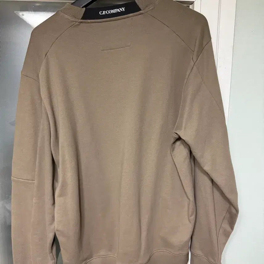 [BUNJANG] C.P. Company Brown Crewneck Sweatshirt (XL) / Cp컴퍼니 브라운 맨투맨 새상품(XL)