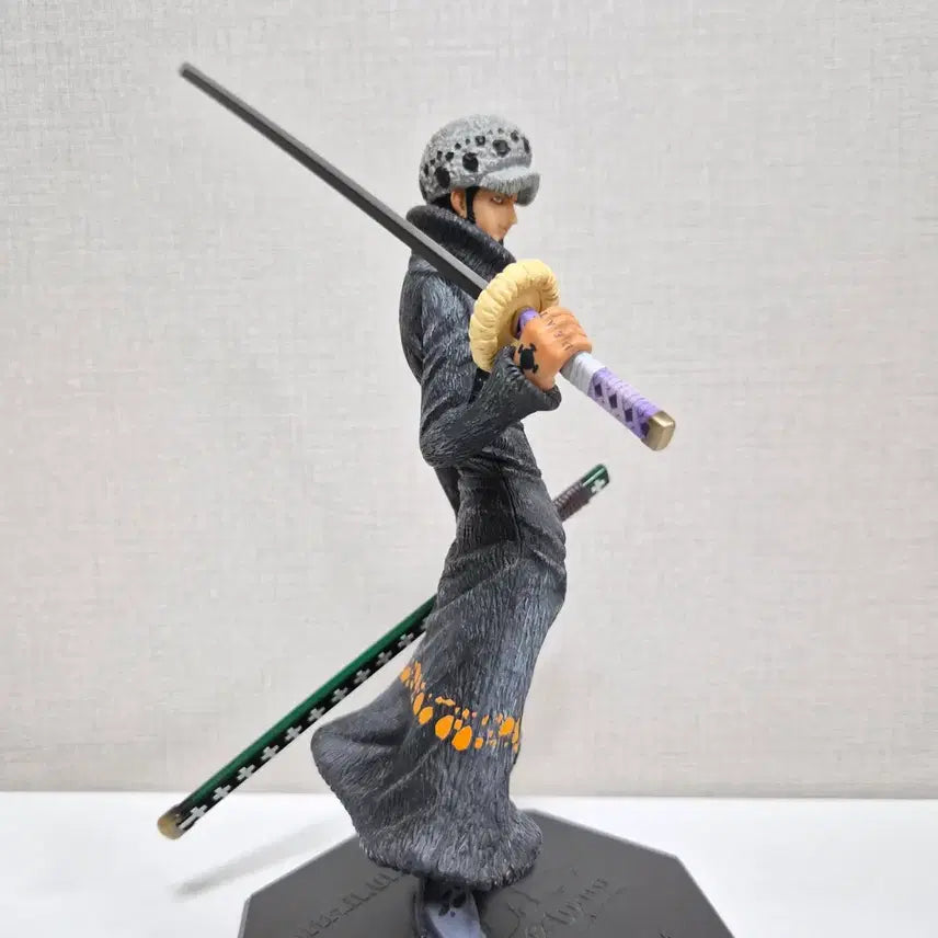 [BUNJANG] One Piece Trafalgar Law Figure / 원피스 POP 트라팔가 로우 피규어