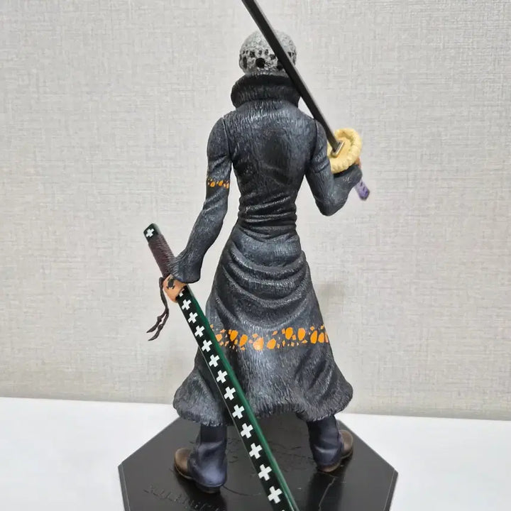 [BUNJANG] One Piece Trafalgar Law Figure / 원피스 POP 트라팔가 로우 피규어