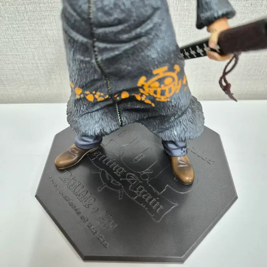 [BUNJANG] One Piece Trafalgar Law Figure / 원피스 POP 트라팔가 로우 피규어
