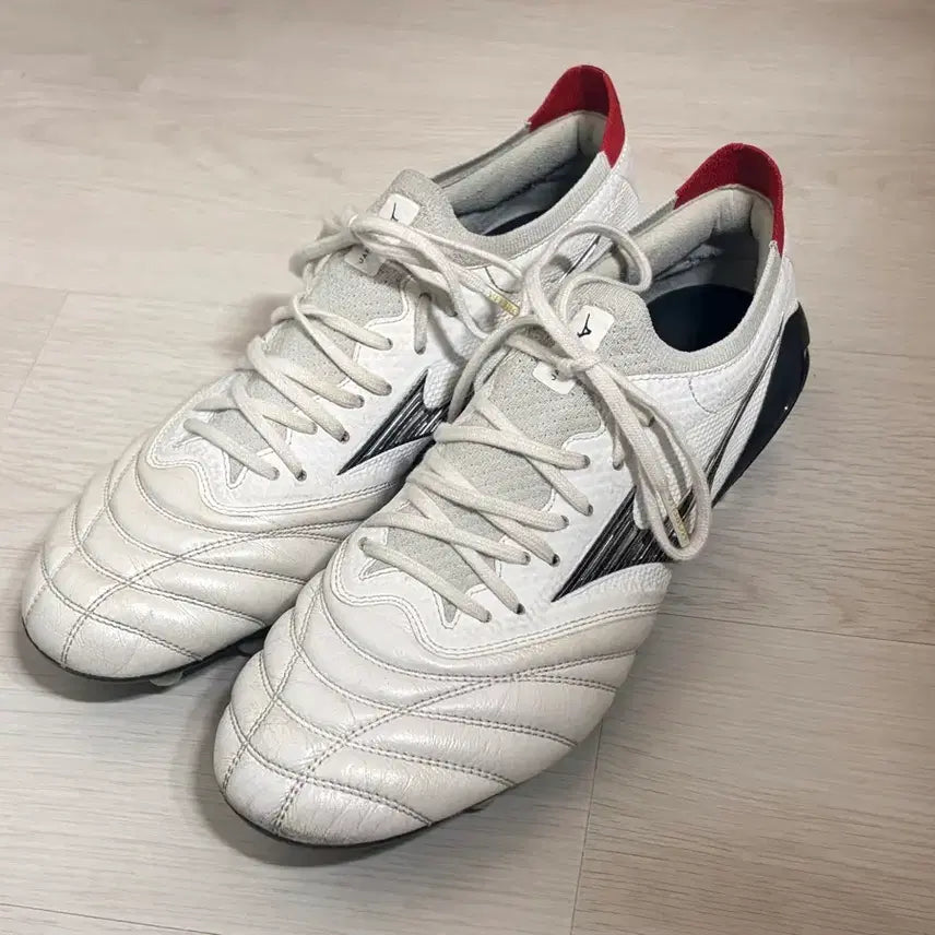 [BUNJANG] Mizuno Morelia Neo 4 Beta Japan Soccer Cleats / 미즈노 모렐리아 네오4 베타 재팬 255