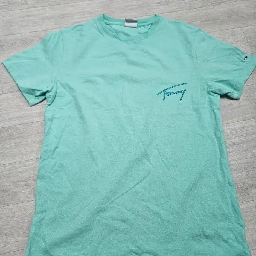 [BUNJANG] Tommy Hilfiger Mint Embroidered Logo T-Shirt / 여성 타미힐피거 민트 반팔 티셔츠