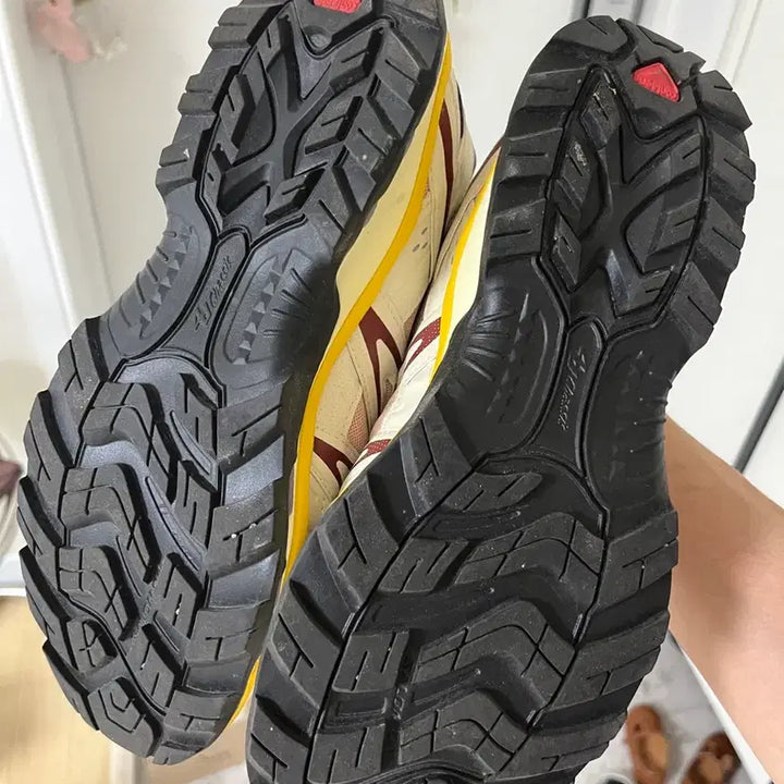 [SOLD OUT] 살로몬 XT QUEST US10(280)