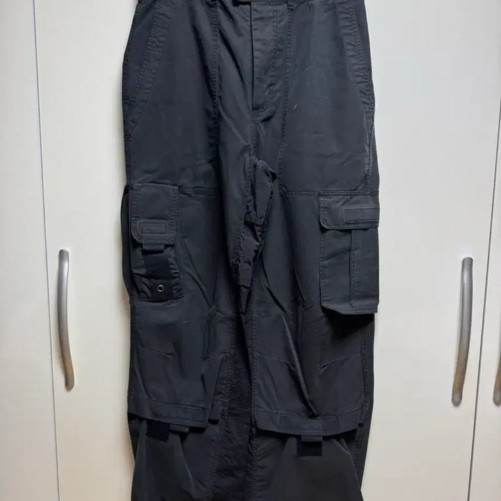 [BUNJANG] Cost Per Kilo Military Cargo Pants Black XL / [XL] 코스트퍼킬로 밀리터리 카고팬츠 블랙 가격 언제 올라갈지 몰라요
