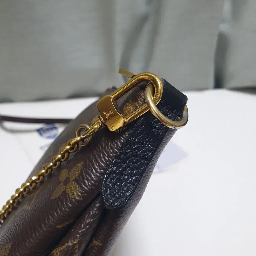 [SOLD OUT] [정품] 루이비통 팔라스 클러치 모노그램 블랙