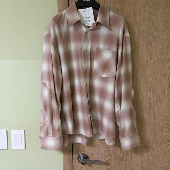 [SOLD OUT] 우영미 25fw 베이지 그라데이션 체크 셔츠 판매