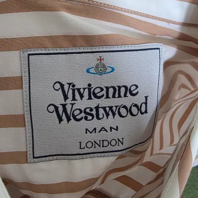 [BUNJANG] Vivienne Westwood 3-Button Striped Shirt / (4사이즈/M/95)새상품/비비안웨스트우드 국내매장판 3버튼 셔츠