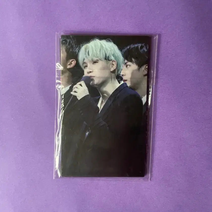 [BUNJANG] BTS Suga Yoongi Holographic Slogan Banner / 방탄소년단 BTS 슈가 민윤기 반사슬로건 반슬 미사용