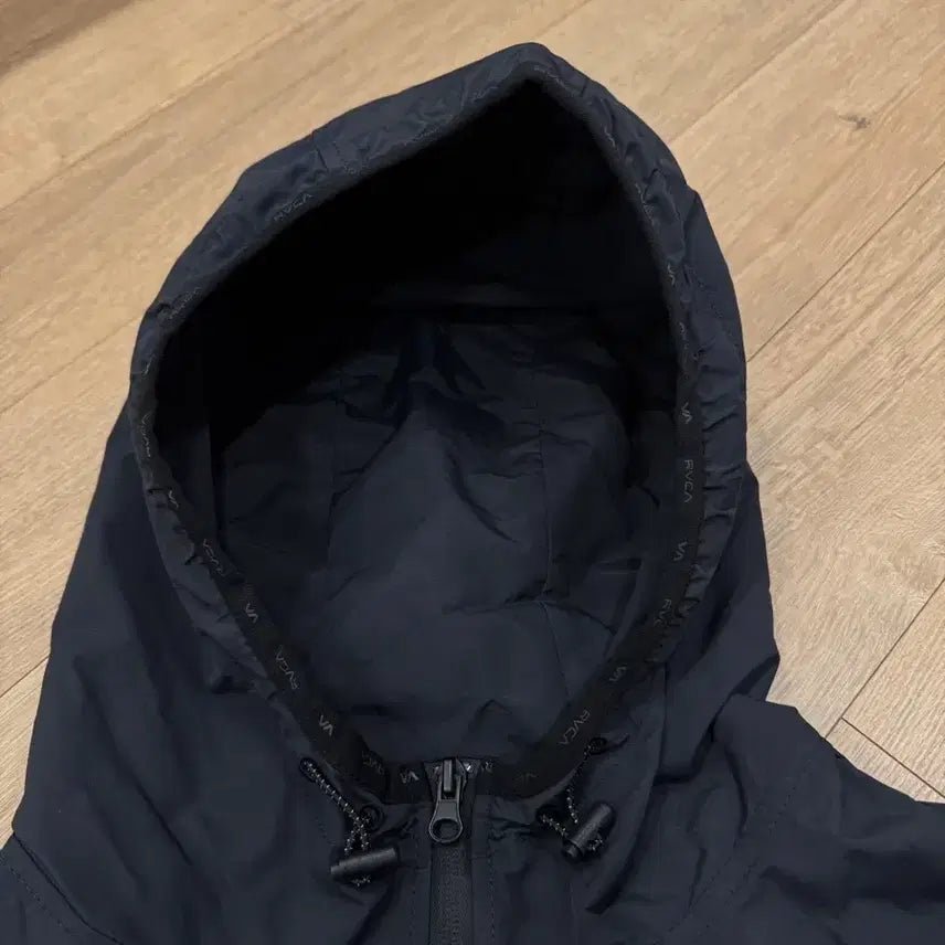 [BUNJANG] RVCA Windbreaker Training Jacket / RVCA 루카 윈드브레이커 L 트레이닝 자켓 러닝 주짓수