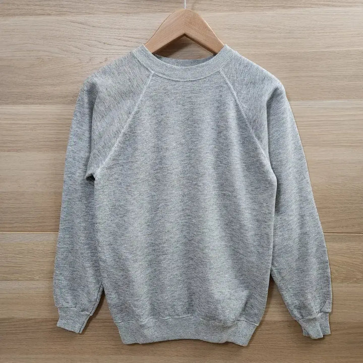 [SOLD OUT] 90s USA 데드스탁급 Hanes 헤인즈 맨투맨 스웨트셔츠 그레이 S