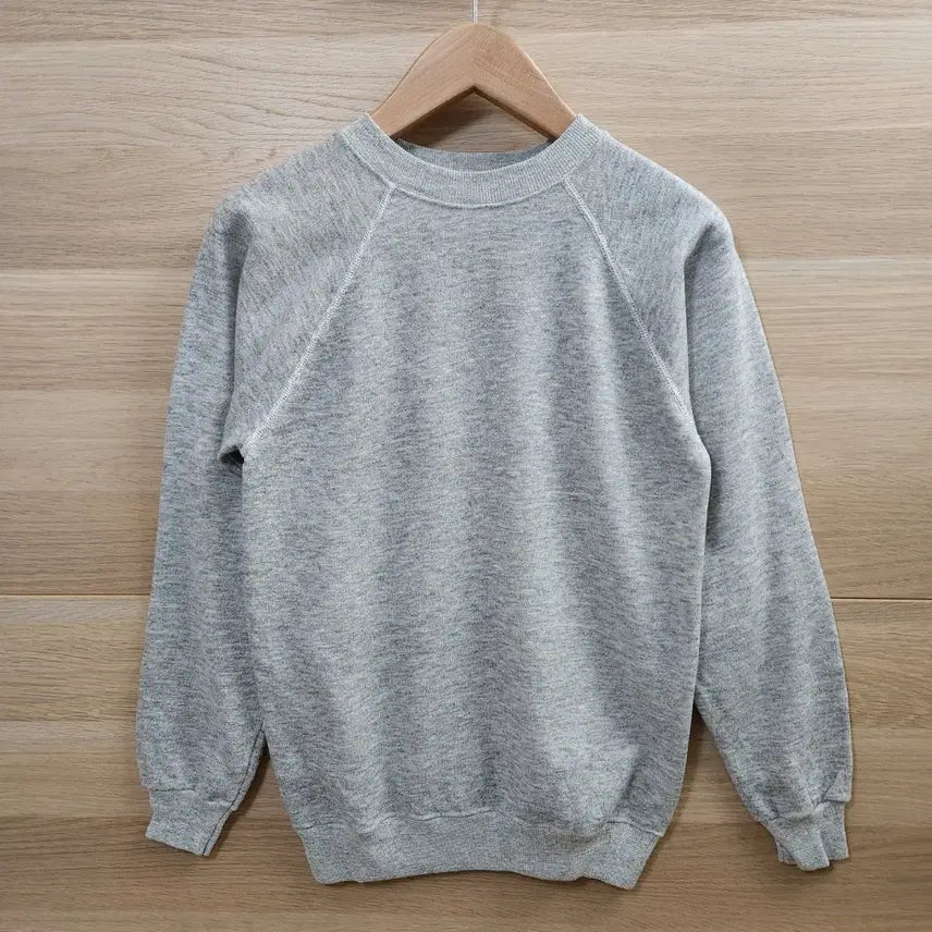 [SOLD OUT] 90s USA 데드스탁급 Hanes 헤인즈 맨투맨 스웨트셔츠 그레이 S