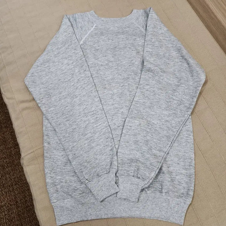 [SOLD OUT] 90s USA 데드스탁급 Hanes 헤인즈 맨투맨 스웨트셔츠 그레이 S