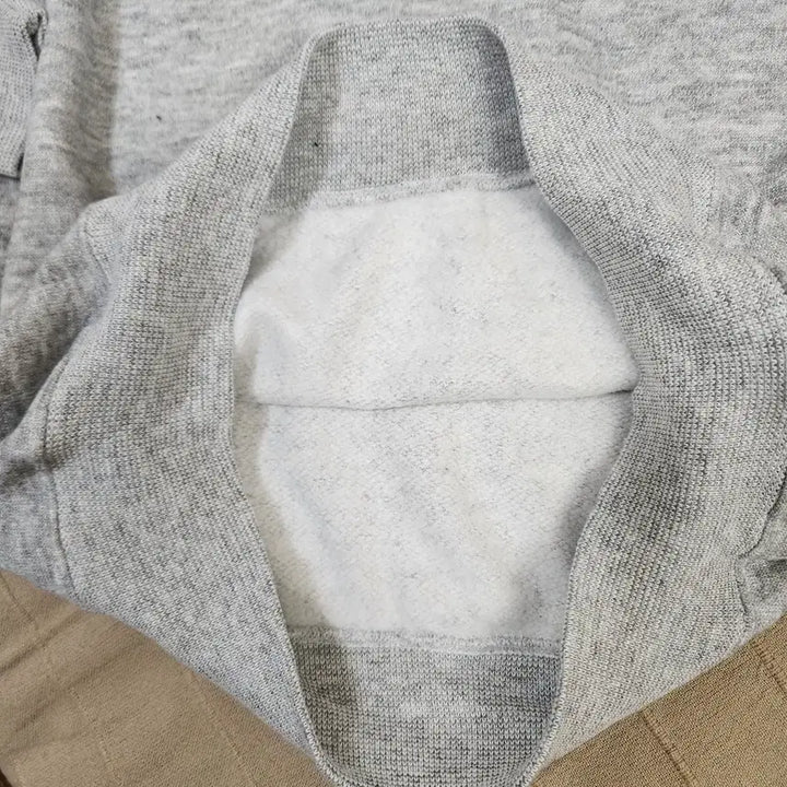 [SOLD OUT] 90s USA 데드스탁급 Hanes 헤인즈 맨투맨 스웨트셔츠 그레이 S