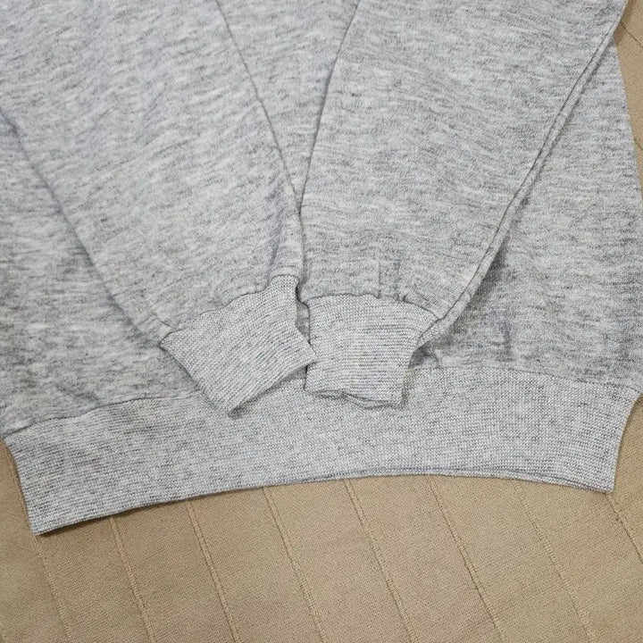 [SOLD OUT] 90s USA 데드스탁급 Hanes 헤인즈 맨투맨 스웨트셔츠 그레이 S