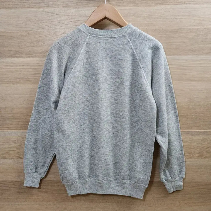 [SOLD OUT] 90s USA 데드스탁급 Hanes 헤인즈 맨투맨 스웨트셔츠 그레이 S