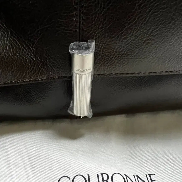 [BUNJANG] Couronne Pivot Shoulder Bag / 쿠론 피봇 숄더백