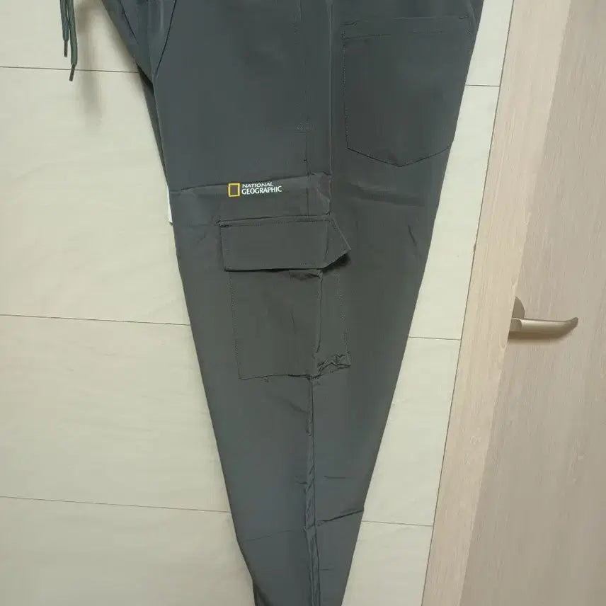 [BUNJANG] National Geographic Cargo Jogger Pants XXL Charcoal Grey / 내셔널지오그래픽 카고 조거팬츠 XXL 춘추용 새상품