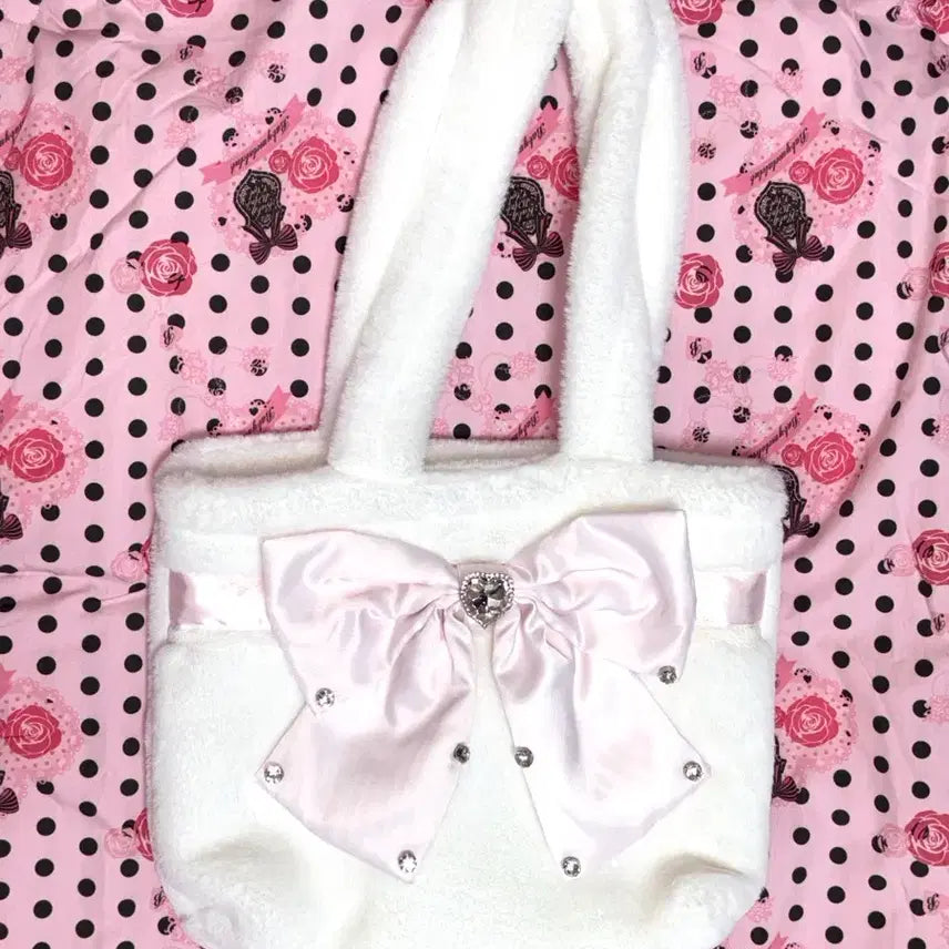 [BUNJANG] Love Lumi White Fur Ribbon Tote Bag / 러브루미 화이트 퍼 리본 가방