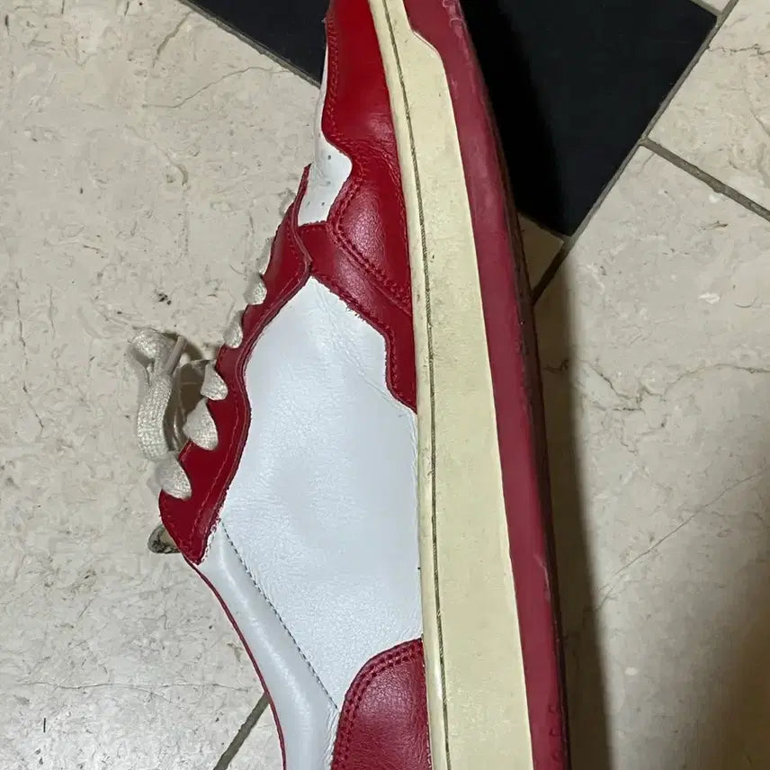 [BUNJANG] Autry Medalist Sneakers / 오트리 메달리스트 스니커즈