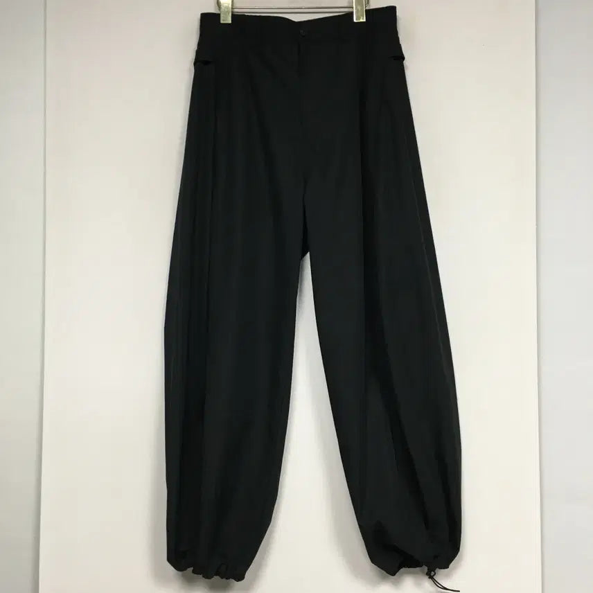 [BUNJANG] Giltfree New Button Detail String Pants (Size 28) / 길트프리 신상 버튼 디테일 스트링 팬츠 28