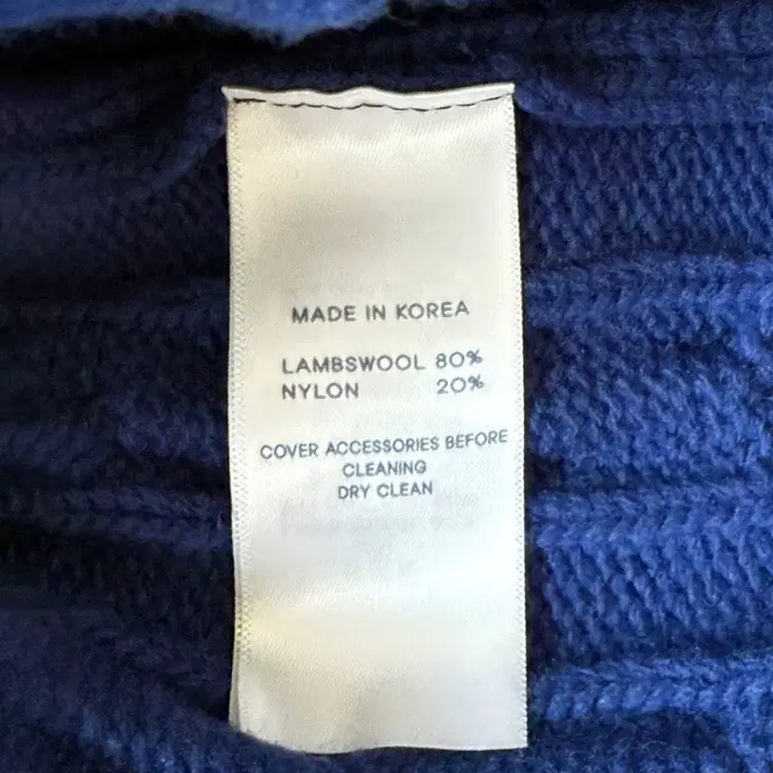 [BUNJANG] Lizmi Lambswool Blended Cable Knit Sweater / 리즈미 램스울 블랜딩 케이블 라운드 니트