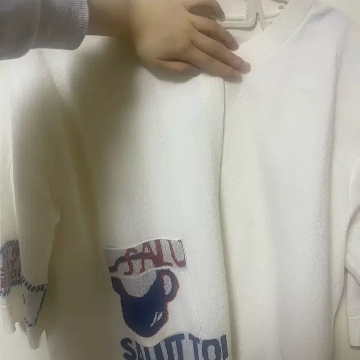 [BUNJANG] Benetton SALUTOI White Short-Sleeve T-Shirt / 베네통 화이트 SALUTOI 반팔 티셔츠