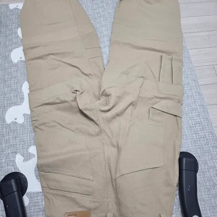 [BUNJANG] Kamien Titan Beige Pants Size 2 / 카미엔 타이탄 배기팬츠 베이지 2사이즈