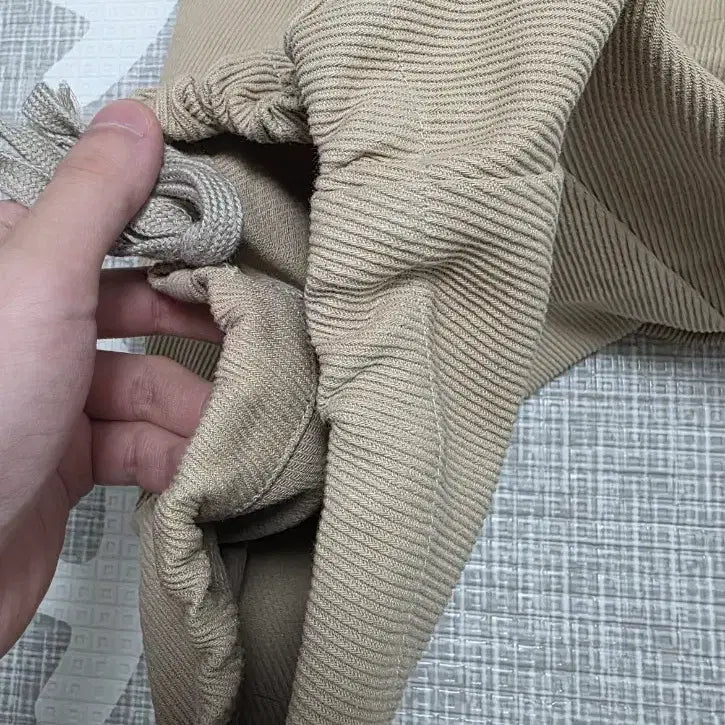 [BUNJANG] Kamien Titan Beige Pants Size 2 / 카미엔 타이탄 배기팬츠 베이지 2사이즈