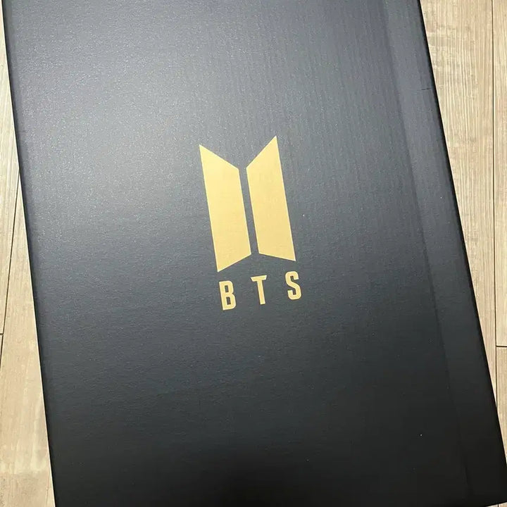 [BUNJANG] BTS Merch Box 8 Sealed Bundle Set / BTS 방탄소년단 머치박스 8 미개봉 풀세트