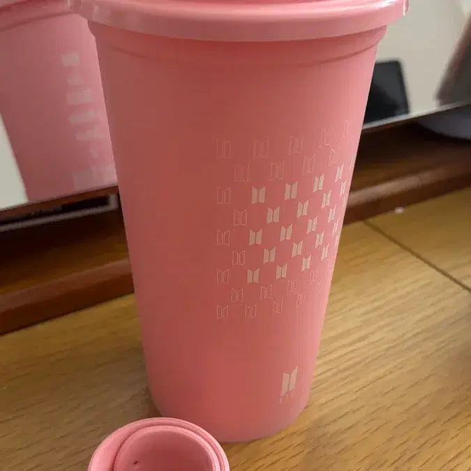 [BUNJANG] BTS Reusable Tumbler &amp; Bracelet / 방탄소년단 팝업(미사용) 리유저블텀블러(팝업때 받은 팔찌)