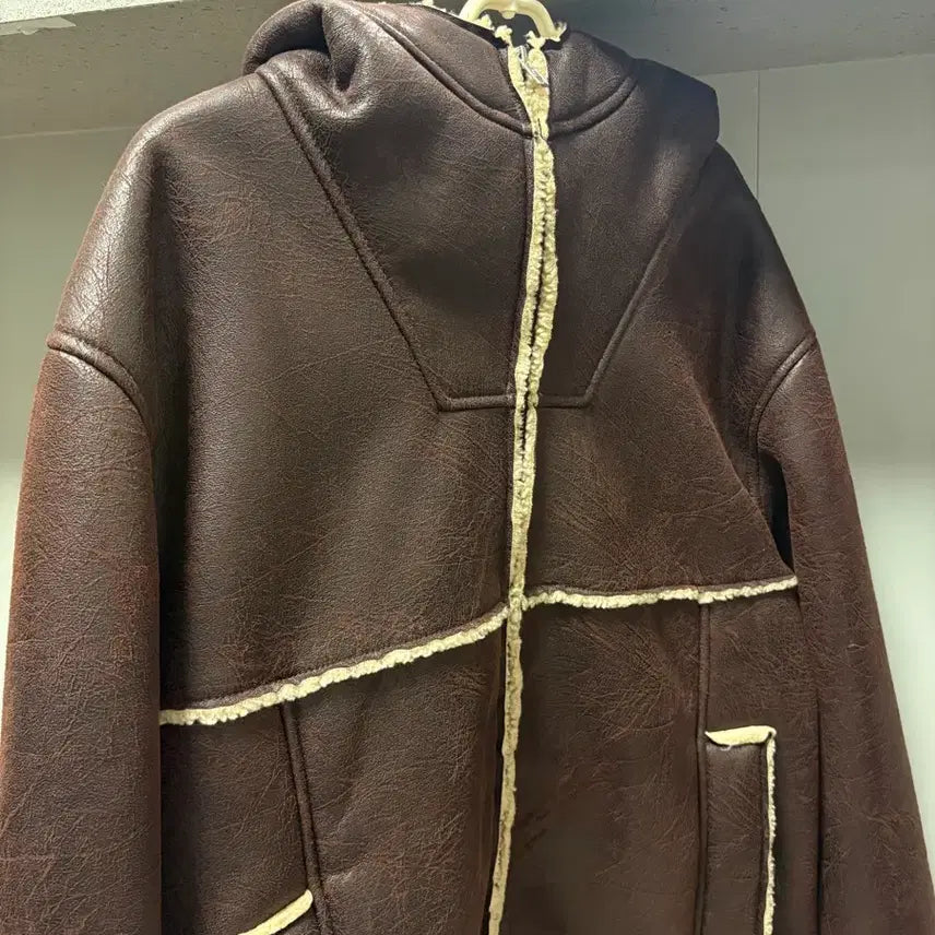 [BUNJANG] Supreme Fox Shearling Mouton Hooded Jacket / 슈프림 폭스 시어링 무스탕 후드자켓