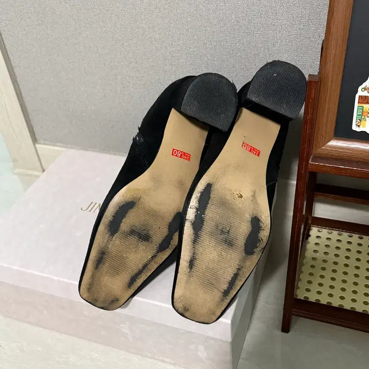 [SOLD OUT] 블랙 스웨이드 소가죽 100% 앵클부츠 240