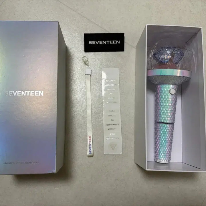 [BUNJANG] SEVENTEEN Official Light Stick / 세븐틴 뉴럿봉 판매합니다