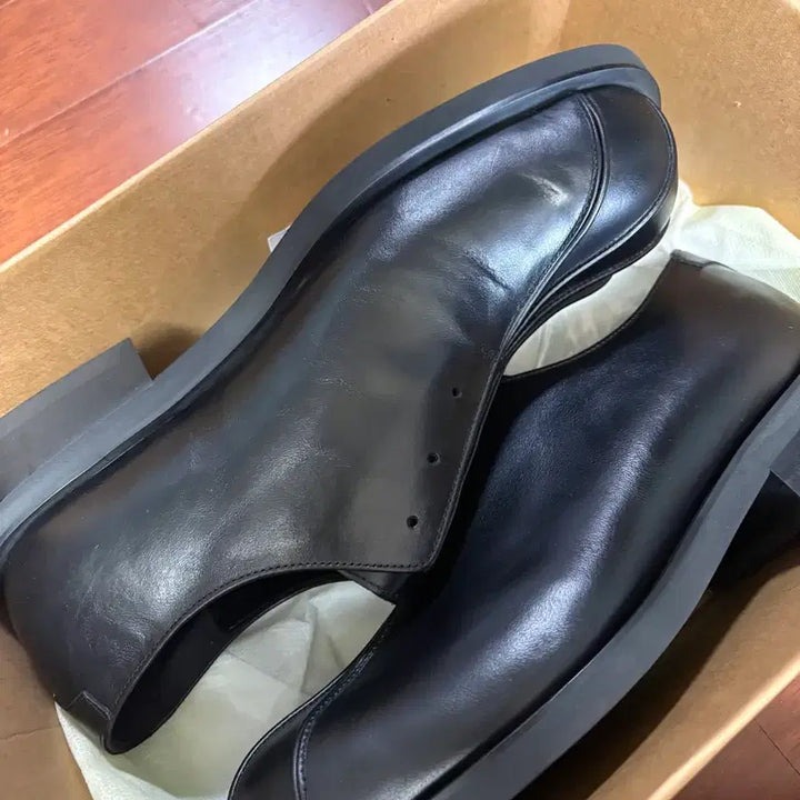 [BUNJANG] Romantic Move Pleats Loafer 260 / 로맨틱무브 플리츠로퍼 260