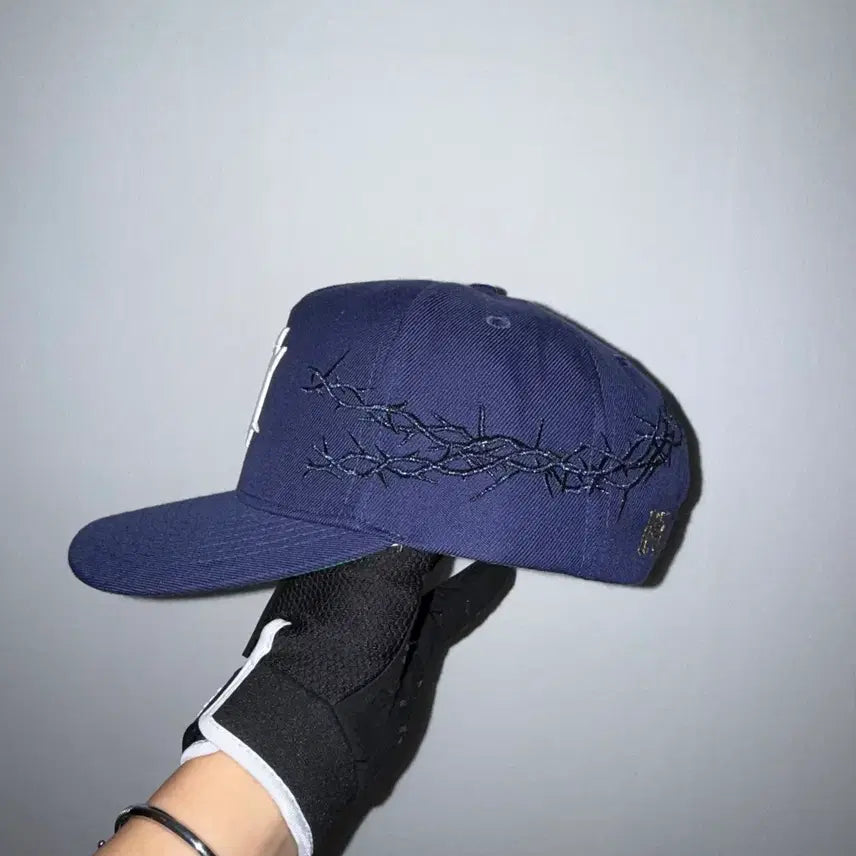 [BUNJANG] Chris Brown Kill The Hype Detroit Thorn Crown Snapback Hat / 크리스브라운 KILL THE HYPE 디트로이트 가시왕관 스냅백 모자
