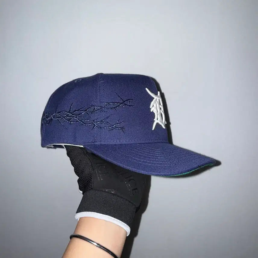 [BUNJANG] Chris Brown Kill The Hype Detroit Thorn Crown Snapback Hat / 크리스브라운 KILL THE HYPE 디트로이트 가시왕관 스냅백 모자