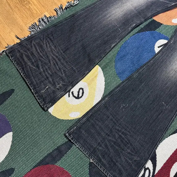 [BUNJANG] Under My Car Pleated Jeans Gray / [2] 언더마이카 플레어진 워싱 그레이