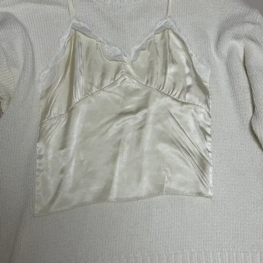 [BUNJANG] Tomgirl Ivory Lace Detail Knit Top / 톰걸 니트