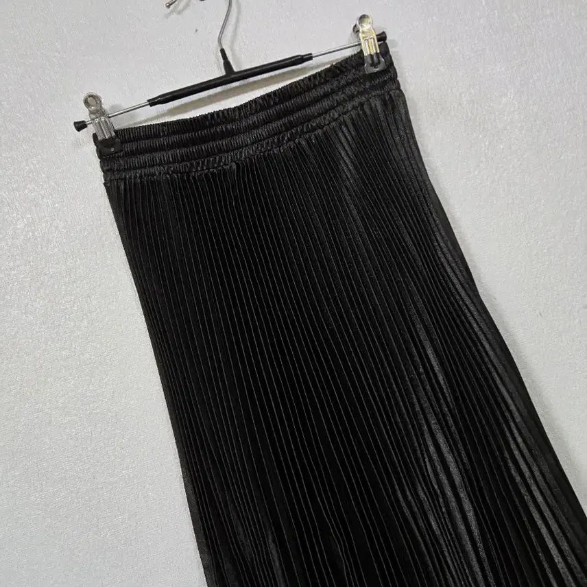 [SOLD OUT] 블랙 플리츠 롱 스커트 55~66