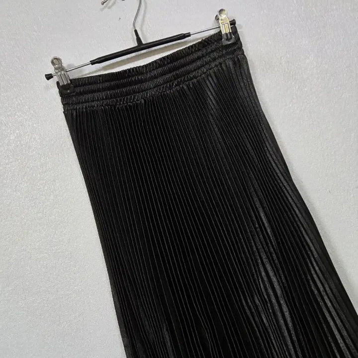 [SOLD OUT] 블랙 플리츠 롱 스커트 55~66