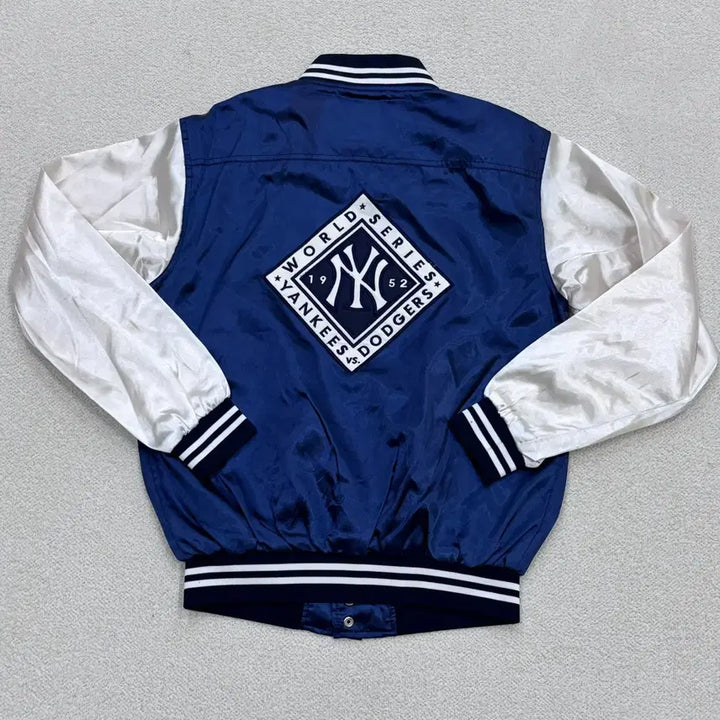 [BUNJANG] M Cooperstown New York Yankees Varsity Jacket / M 쿠퍼스타운 뉴욕양키스 바시티 자켓 0319E
