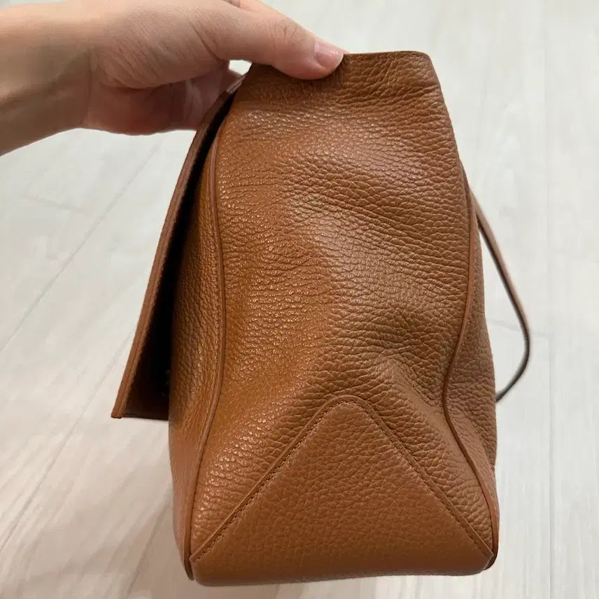 [BUNJANG] Pretti Bag Large Shoulder Bag / 프레티백 라지 카멜컬러 판매해요