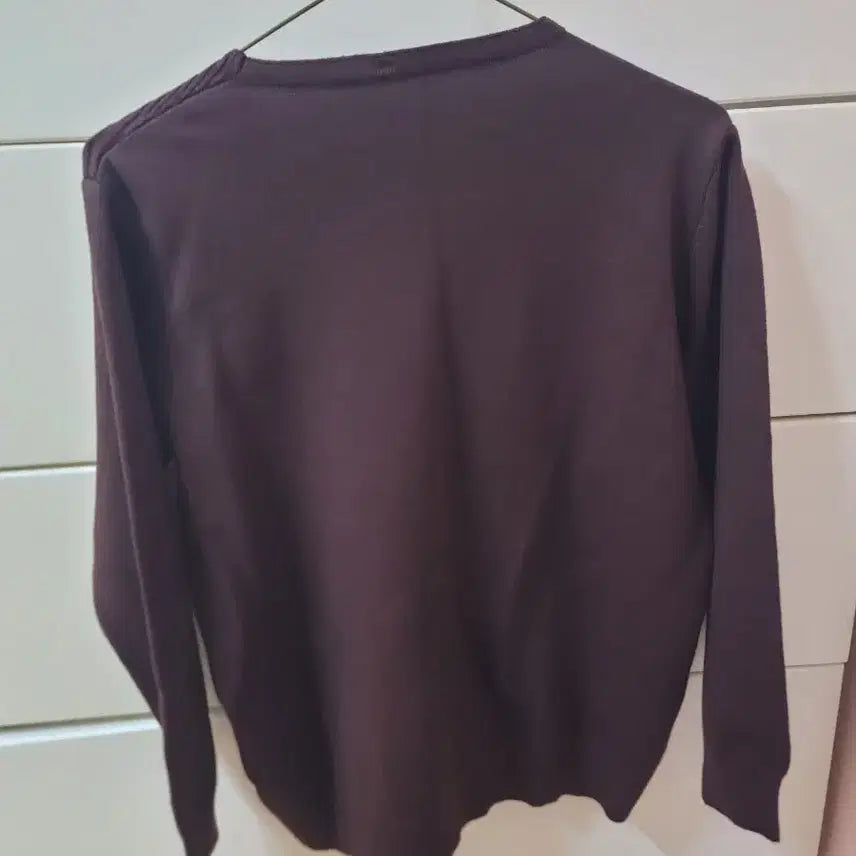[BUNJANG] Macro Light Brown V-Neck Knit Sweater / Macro Light 브라운 브이넥 니트 (새상품)