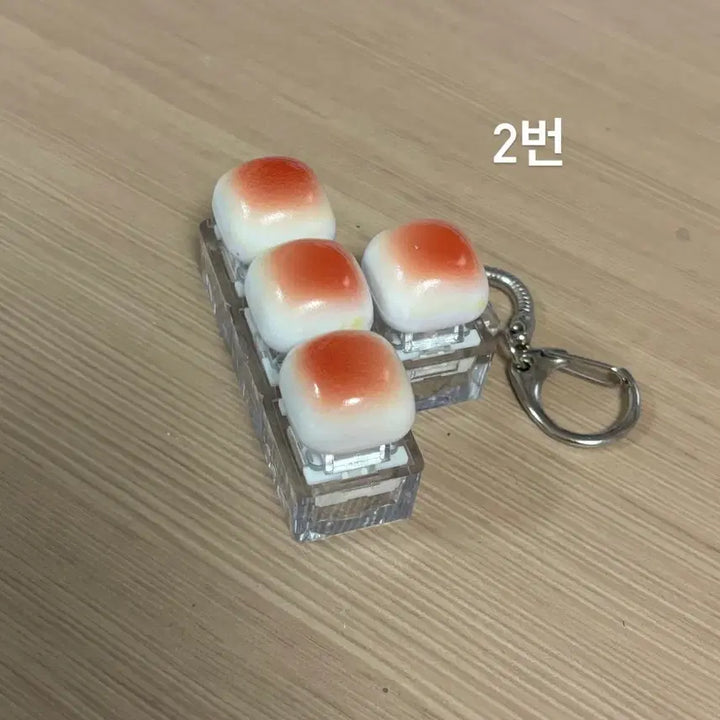 [BUNJANG] Clicker Keycap Keyring Toasted Bread Clicker / 클리커 키캡키링 구운식빵 딸깍이