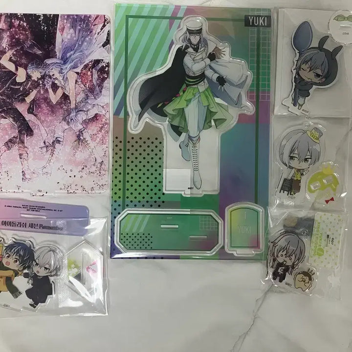 [BUNJANG] Idolish7 Re:vale Yuki Acrylic Stand Bundle Set / 아이나나 아이돌리쉬 세븐 리바레 유키 아크릴 스탠드 굿즈 일괄판매