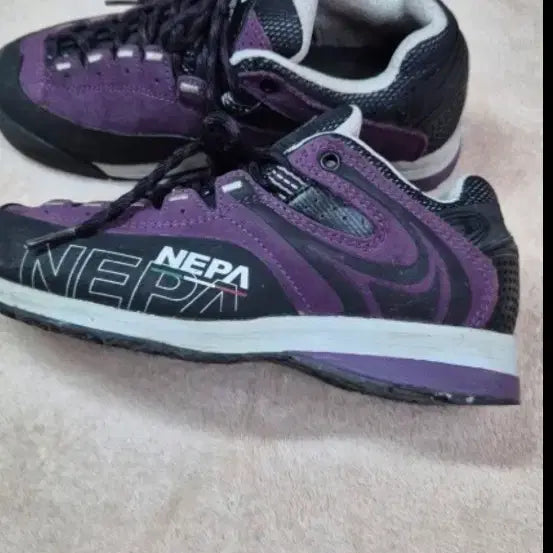 [BUNJANG] Nepa Trekking Shoes 230 / 네파 트레킹화 230