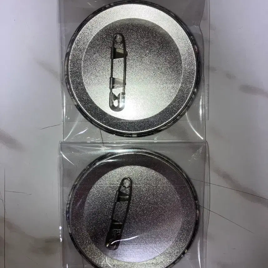 [BUNJANG] Idolish7 Re:vale Yuki Bundle Set Can Badge &amp; Keyring / 아이나나 아이돌리쉬 세븐 리바레 유키 캔뱃지 코록토 키링 일괄판매