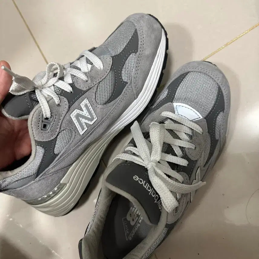 [BUNJANG] New Balance 992 Gray Sneakers / 뉴발란스 992 그레이 스니커즈