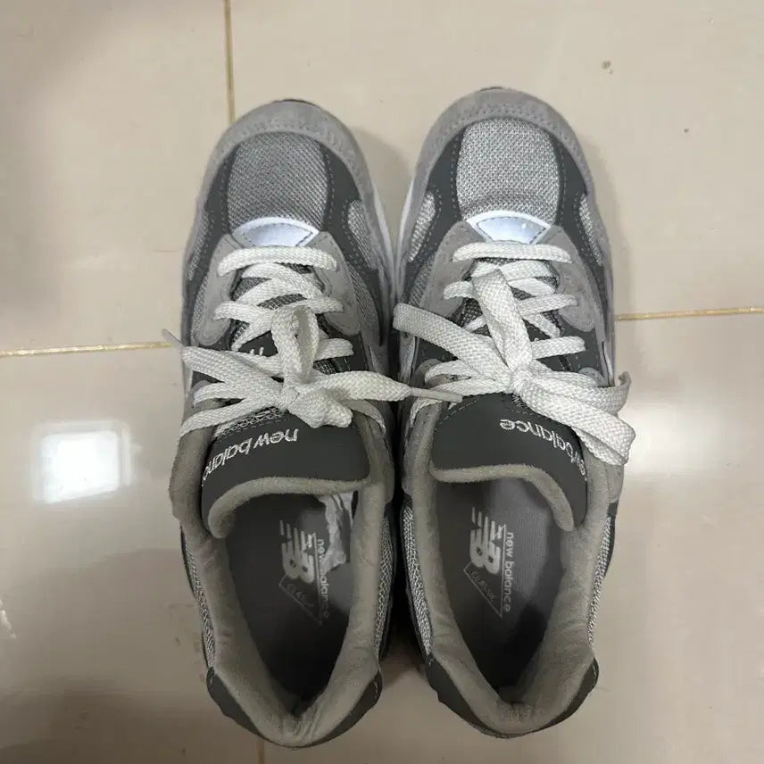 [BUNJANG] New Balance 992 Gray Sneakers / 뉴발란스 992 그레이 스니커즈
